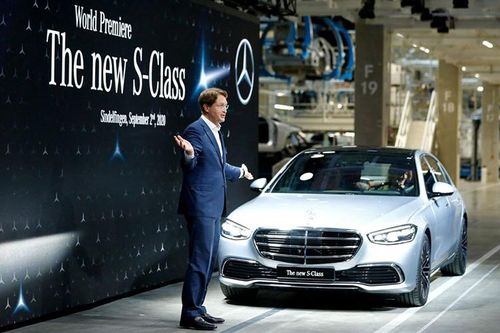 Hãng ô tô Daimler chính thức đổi tên thành Mercedes-Benz