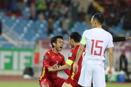 ĐT Việt Nam vượt Thái Lan, trở thành 'vua' của bóng đá Đông Nam Á ở vòng loại World Cup