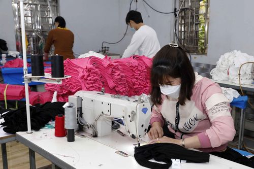 Thích ứng linh hoạt, thúc đẩy phát triển kinh tế xã hội