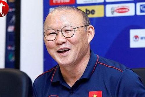 HLV Park Hang Seo: 'Thắng Trung Quốc mà nghĩ tuyển Việt Nam sẽ thắng tiếp thì tham lam quá'