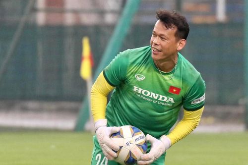 Đội hình xuất phát Việt Nam vs Trung Quốc: Thủ môn Tấn Trường dự bị
