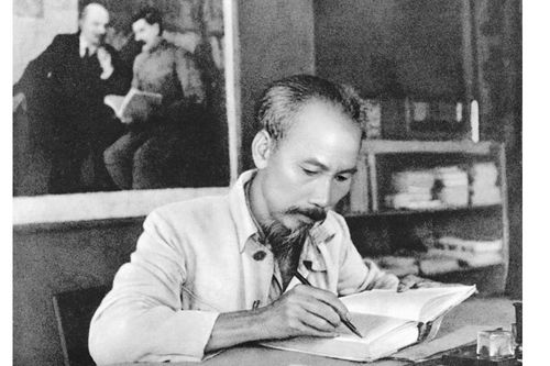 Hồ Chí Minh - Biểu tượng bản lĩnh Việt Nam