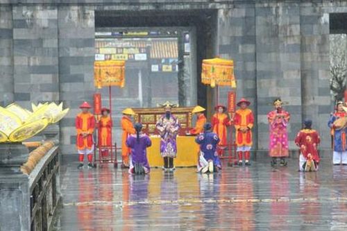 Phong vị Tết xưa trong Hoàng cung triều Nguyễn