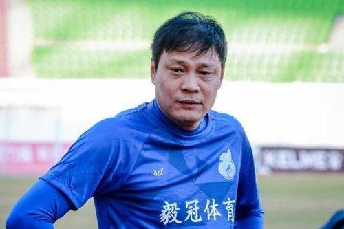 Cảnh báo của cựu danh thủ bóng đá Trung Quốc thành hiện thực