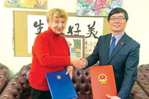 Hồn Việt xứ người