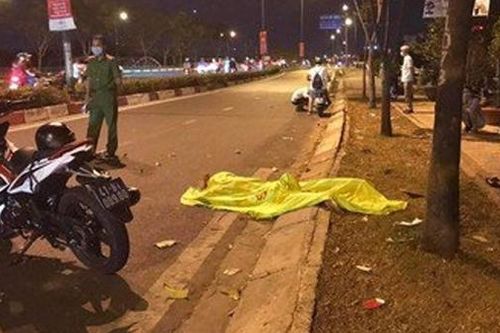 Cướp giật 'rớt nài', một nghi can ngã xe tử vong trên đường trốn