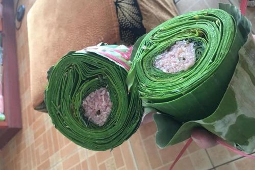 Méo mặt với các đòn bánh tét, nem chua phiên bản 'treo đầu dê bán thịt chó'