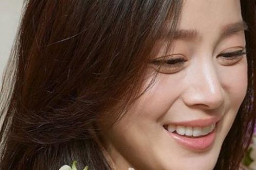 Kim Tae Hee: Hạnh phúc là chìa khóa của sắc đẹp