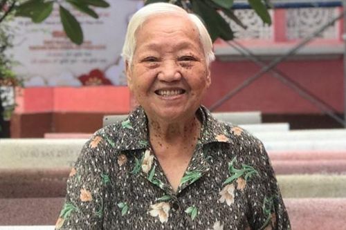Nghệ sĩ Tường Vân qua đời