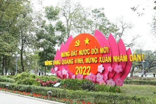 Hà Nội rực rỡ cờ hoa mừng Đảng, mừng Xuân mới Nhâm Dần 2022