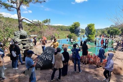 Trên 100.000 khách du lịch tới Lâm Đồng trong dịp Tết Nhâm Dần