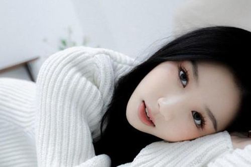 AMEE tặng fan bức thư tình chưa được 'seen', nhắn nhủ câu hát ngọt lịm mùa Valentine