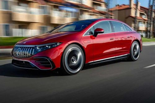 Tập đoàn mẹ của Mercedes-Benz lần đầu không còn tên gọi Daimler