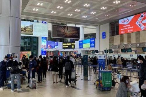Vận tải Tết Nguyên đán thông thoáng, khách đi máy bay tăng gần 80%