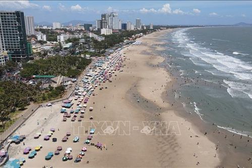Bà Rịa - Vũng Tàu đón nhiều du khách về nghỉ dưỡng trong dịp Tết