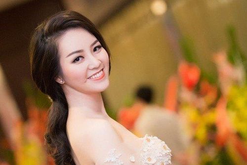 Á hậu Thụy Vân: 'Mong năm Dần sẽ sinh được một bé gái xinh xắn'