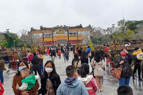Thừa Thiên Huế đón hàng vạn lượt khách tham quan dịp Tết Nguyên đán