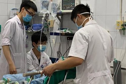 22.325 ca khám, cấp cứu liên quan đến tai nạn giao thông; 310 ca do pháo nổ trong 5 ngày Tết Nhâm Dần