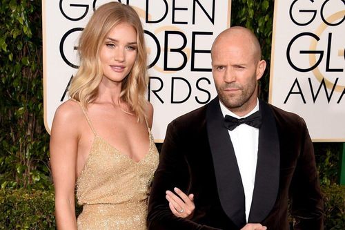 Siêu mẫu Rosie Huntington-Whiteley sinh con