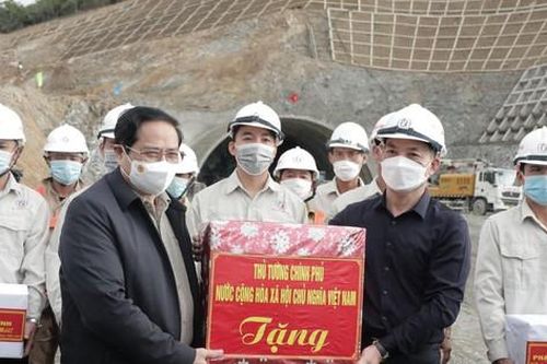 Thủ tướng trực tiếp gỡ khó cho dự án cao tốc Bắc - Nam tại Khánh Hòa