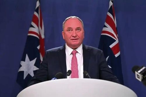 Bị lộ nói xấu lãnh đạo, Phó Thủ tướng Australia xin từ chức