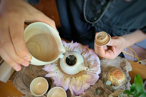 Nét độc đáo trong văn hóa thưởng trà của người Việt
