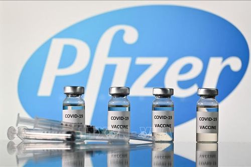 Mỹ cân nhắc tăng thời gian chờ giữa hai mũi vaccine phòng COVID-19