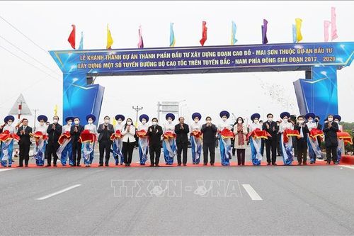 Cao tốc Cao Bồ - Mai Sơn đã thông nhưng nhiều lái xe vẫn đi nhầm vào đường cụt