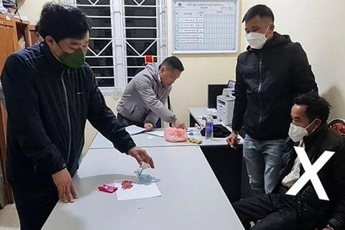 Gian nan chuyện bắt 'sói trắng' ngày Tết