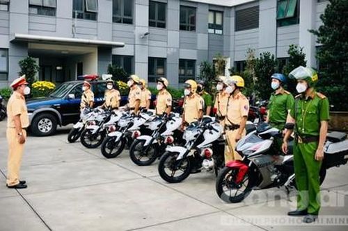 Công an TPHCM ra quân đảm bảo an toàn cho người dân trở lại TP sau kỳ nghỉ Tết