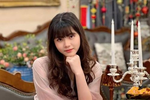 Nữ hoàng Hoa hồng cùng con gái gìn giữ Tết cổ truyền