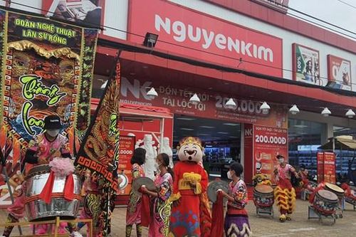 Bạc Liêu: Siêu thị, hàng quán rầm rộ khai trương đầu năm