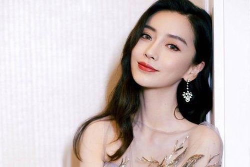 Angelababy lạm dụng diễn viên đóng thế