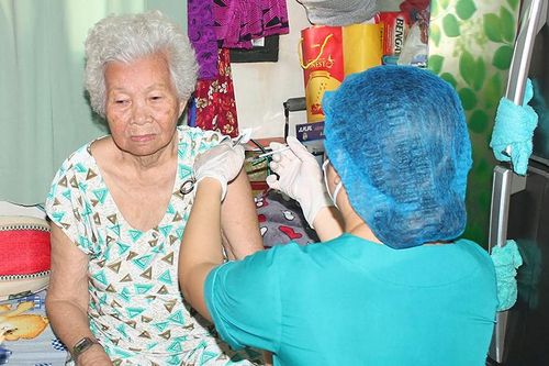 Chăm sóc y tế trong những ngày đầu xuân tại Thành phố Hồ Chí Minh