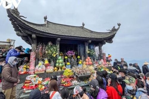 Yên Tử đã đón 4 vạn lượt khách dịp Tết Nguyên đán