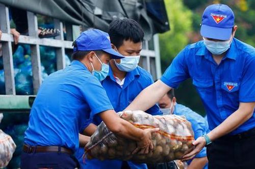 Sức mạnh đoàn kết trong trận chiến với COVID-19: 'Lửa thử vàng'