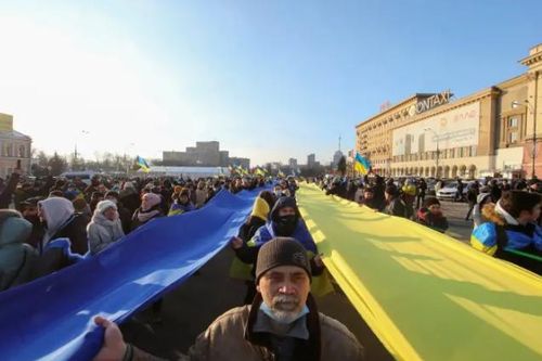 Người Ukraine biểu tình phản đối chiến tranh