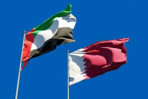 Lãnh đạo Qatar và UAE lần đầu gặp nhau sau khi chấm dứt tranh cãi