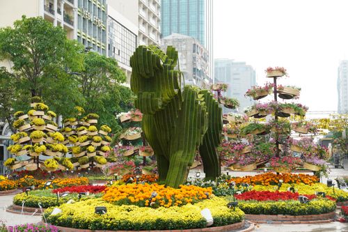 Đường hoa Nguyễn Huệ đón khoảng 350.000 lượt khách tham quan trong 9 ngày hoạt động