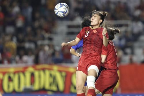 Cận cảnh Chương Thị Kiều đánh đầu tung lưới Đài Loan, mở cánh cửa World Cup cho Việt Nam
