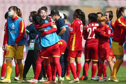 Fan Đông Nam Á phát cuồng với tấm vé World Cup lịch sử của Việt Nam