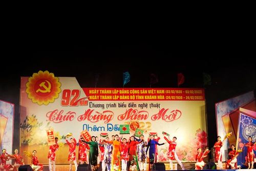 Đón xuân với nhiều hoạt động văn hóa, nghệ thuật