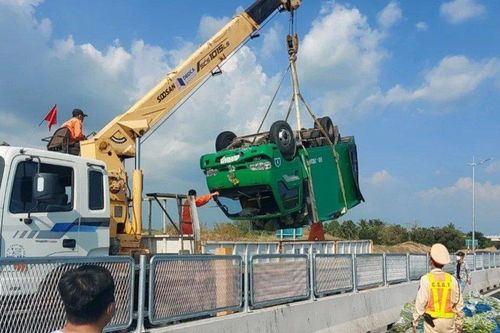 1.500 cuộc gọi báo sự cố trên cao tốc Trung Lương - Mỹ Thuận