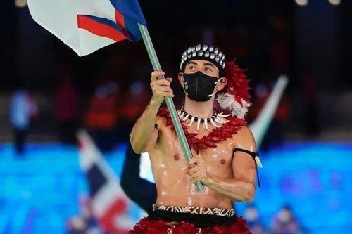 Các VĐV cầm cờ gây chú ý tại lễ khai mạc Olympic 2022