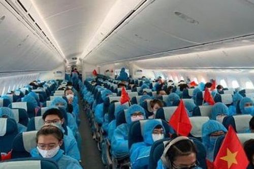 Tạo điều kiện để công dân Việt Nam nhập cảnh về nước