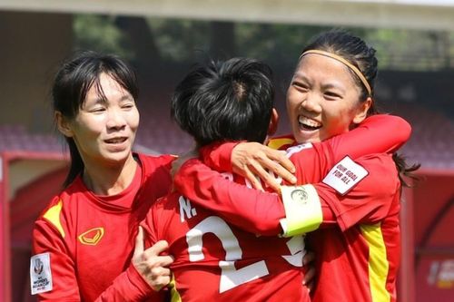 Khoảnh khắc tuyển nữ Việt Nam ăn mừng khi giành vé dự World Cup
