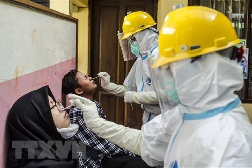 Indonesia công bố danh sách thuốc không có tác dụng điều trị COVID-19