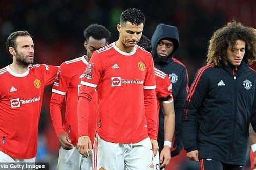 MU và Ronaldo 'chết chìm' trong những kỷ lục tệ hại