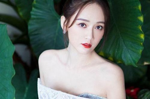 'Đông Phương Bất Bại' Trần Kiều Ân ngoài 40 tuổi vẫn trẻ như nàng thơ nhờ thói quen trong lúc tắm