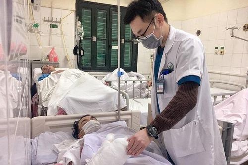 341 ca cấp cứu do pháo nổ, 3.789 người nhập viện vì đánh nhau trong 7 ngày đầu năm